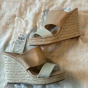 Brand new wedges with tag